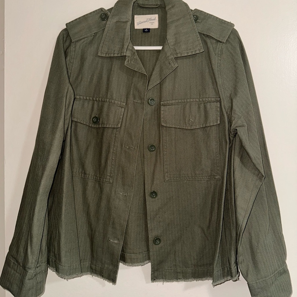 Universal Thread Green Utility Jacket with Collared Design